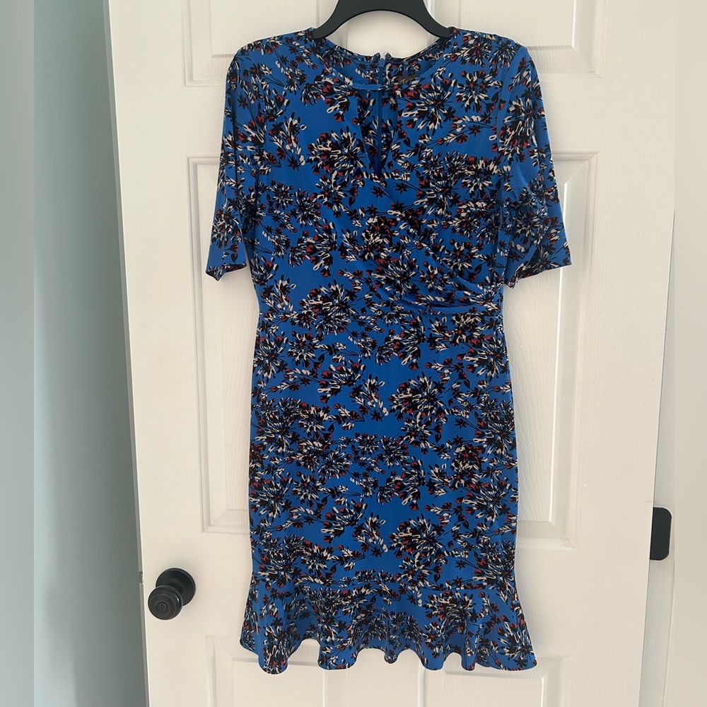 Taylor blue floral ruffle dress size 8